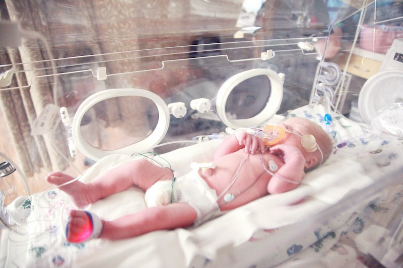 Navigating the NICU Experience in Australia: Support for Families with a Premature Baby